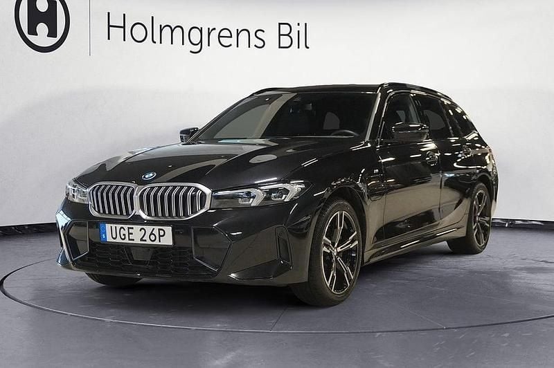 Begagnad BMW 330e M Sport 184 HK (135 kW) 2025 Svart Kombi