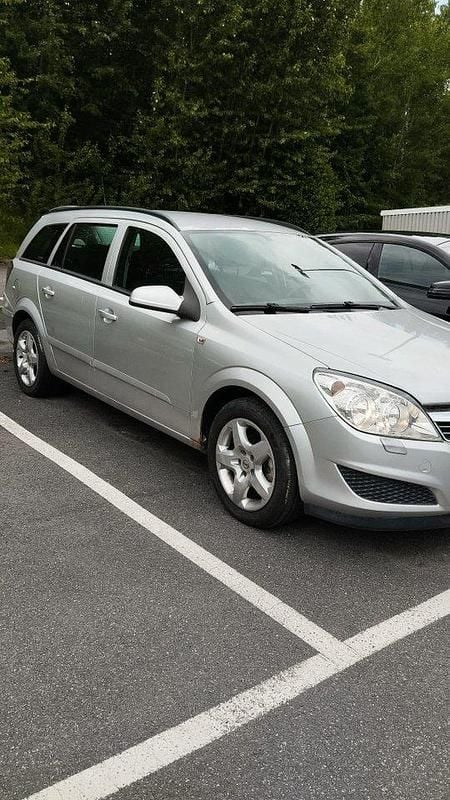 Grå Begagnad 2007 Opel Astra Kombi | 18 000 kr (Bra pris) - Bild 1/4
