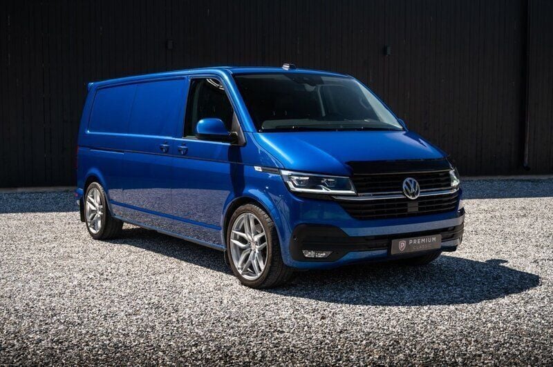 Mörkblå (blåmetallic) Begagnad 2020 VW T6.1 Van | 465 000 kr (Marknadspris) - Bild 1/4
