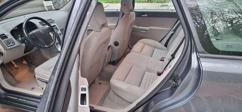 Begagnad Volvo V50 115 HK (84 kW) 2011 Kombi