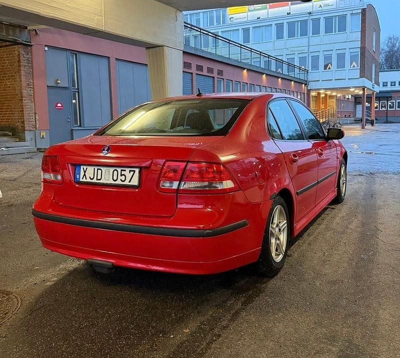 Begagnad 2006 Saab 9-3 Sedan | 29 500 kr (Bra pris) - Bild 1/4