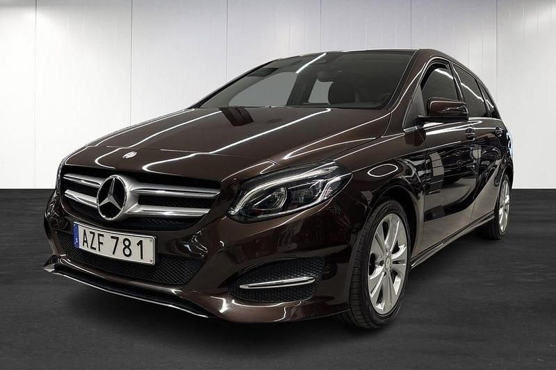 Brunmetallic Begagnad 2015 Mercedes B180 Premium Minibuss | 179 000 kr (Marknadspris) - Bild 1/4