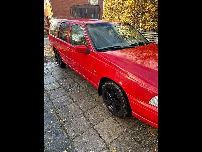 Begagnad 1998 Volvo V70 Kombi | 24 000 kr (Bra pris) - Bild 1/4