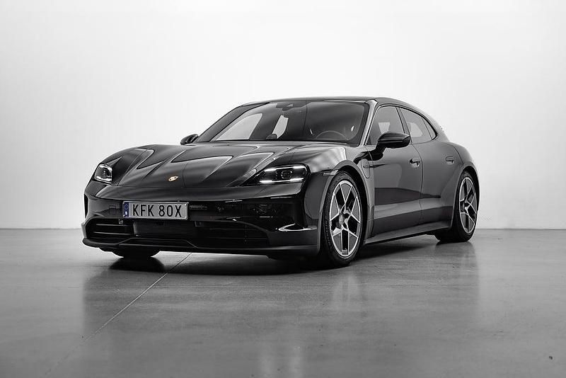Svart Begagnad 2024 Porsche Taycan Performance Package Kombi | 949 000 kr - Bild 1/4