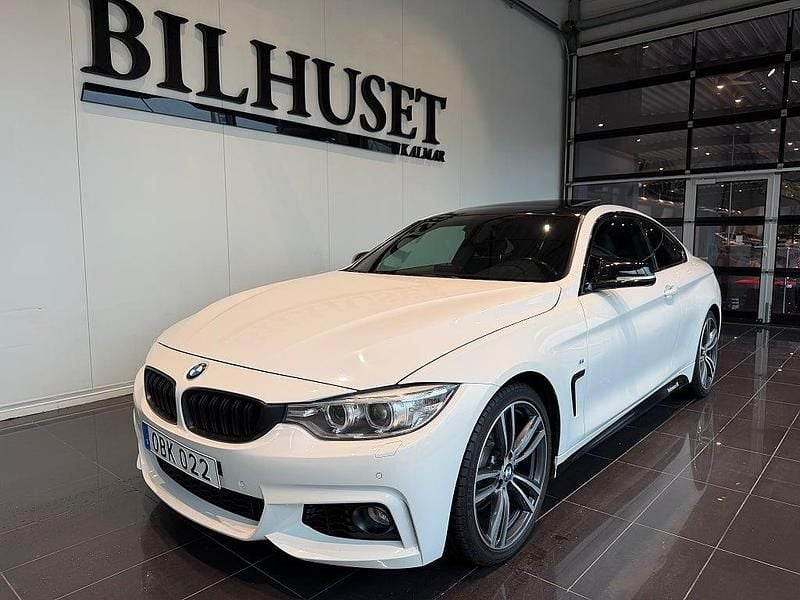 Vit Begagnad 2013 BMW 428 M Sport Sportkupé | 229 900 kr (Lite dyr) - Bild 1/4
