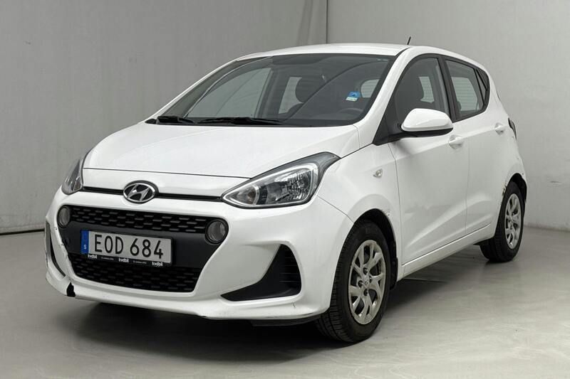 Vit Begagnad 2018 Hyundai i10 Halvkombi | 60 000 kr (Superpris) - Bild 1/4