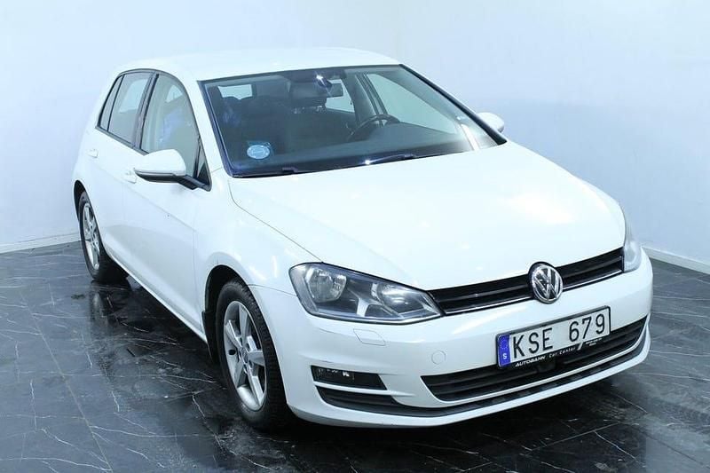 Begagnad VW Golf VII 105 HK (77 kW) 2013 Vit Halvkombi