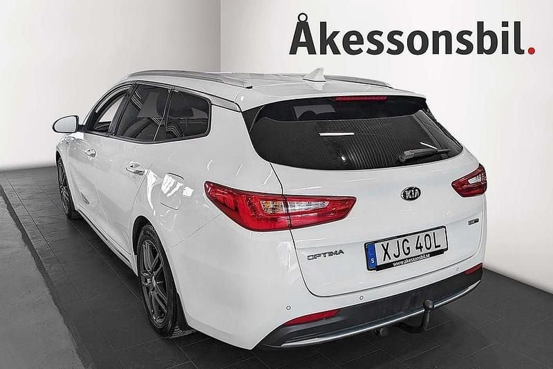 Begagnad Kia Optima 154 HK (113 kW) 2019 Vit Kombi