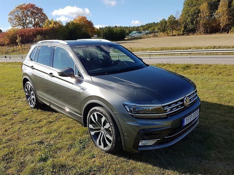 Såld VW Tiguan R-Line GT TDI 190 D., begagnad 2017, 300 ...