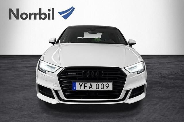 Begagnad Audi A3 S-Line 150 HK (110 kW) 2016 Vit Sedan