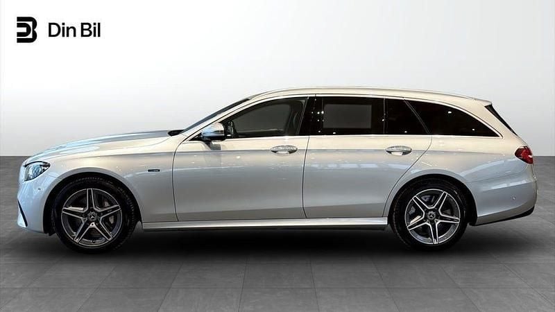 Begagnad Mercedes E300 AMG 194 HK (142 kW) 2021 Silver