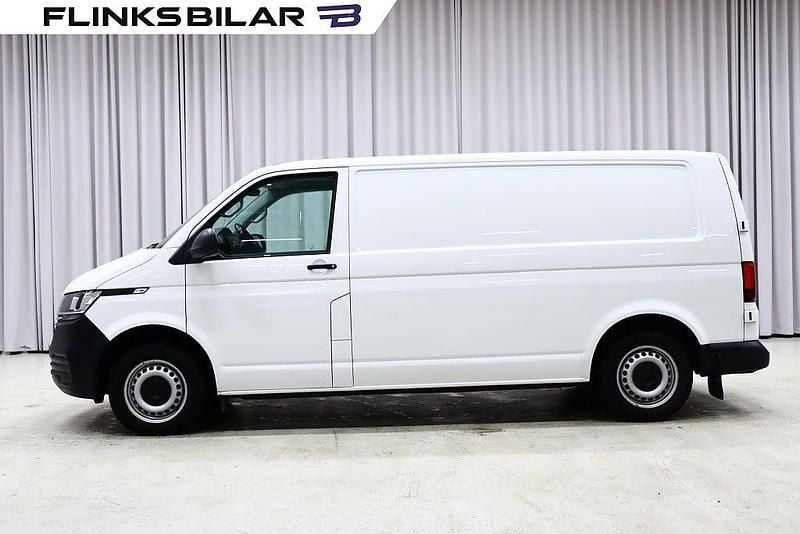 Vit Begagnad 2020 VW Transporter Van | 299 900 kr (Lite dyr) - Bild 1/4