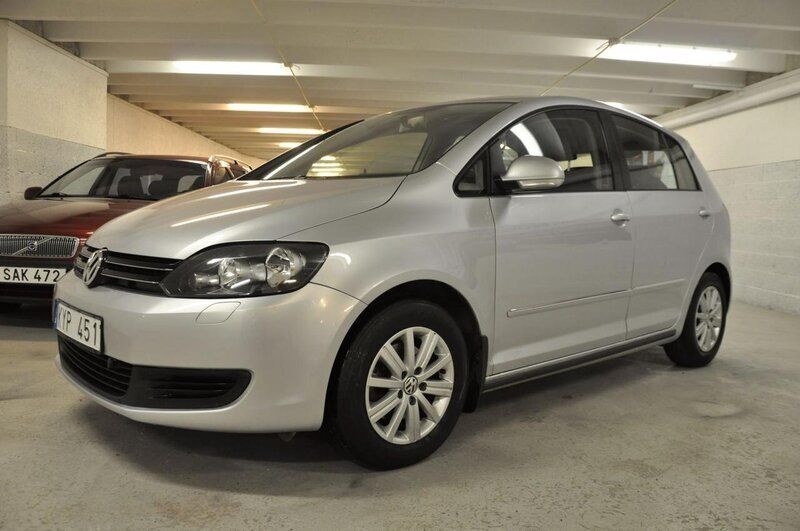 Silver Begagnad 2012 VW Golf Plus Sport Minibuss | 123 000 kr - Bild 1/4