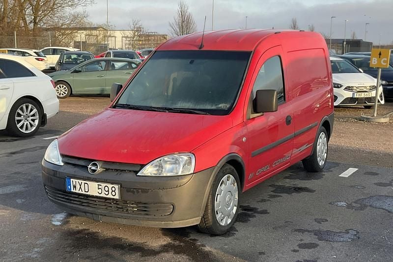 Röd Begagnad 2005 Opel Combo | 10 000 kr - Bild 1/3