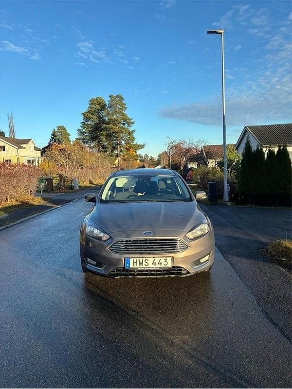 Begagnad 2016 Ford Focus Kombi | 52 900 kr (Bra pris) - Bild 1/4