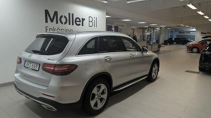 Begagnad Mercedes GLC250 AMG line 204 HK (150 kW) 2019 Grå SUV