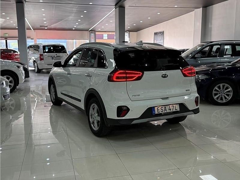 Begagnad Kia Niro Advance 141 HK (103 kW) 2020 Vit SUV
