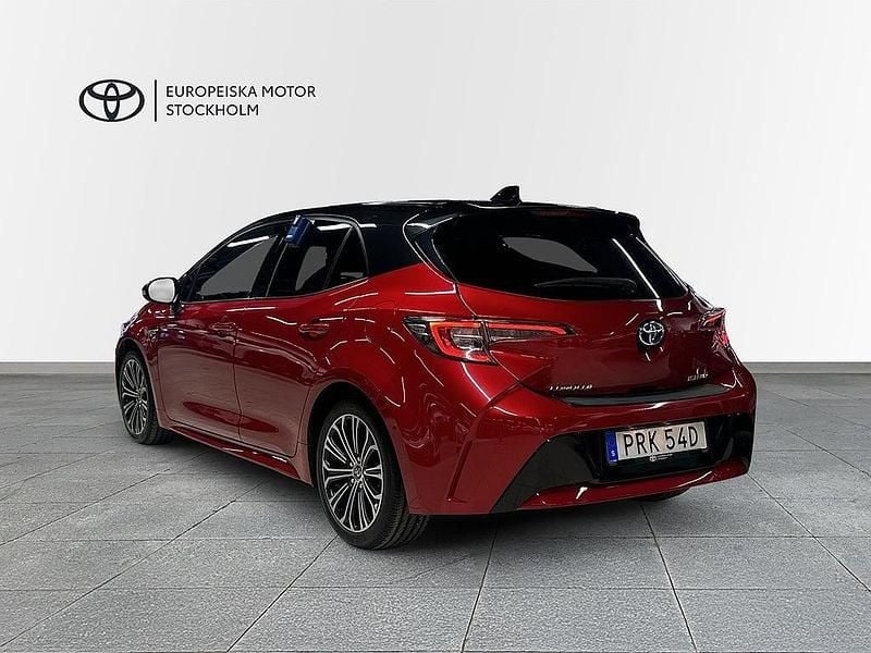 Begagnad Toyota Corolla Executive 98 HK (72 kW) 2019 Röd Halvkombi