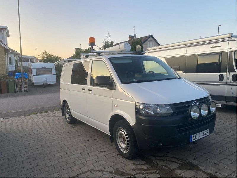 Vit Begagnad 2014 VW T5 Van | 95 000 kr (Bra pris) - Bild 1/4