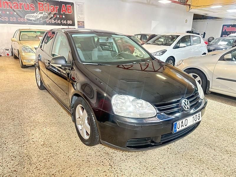 Svart Begagnad 2006 VW Golf V Sportline Halvkombi | 33 900 kr (Marknadspris) - Bild 1/4