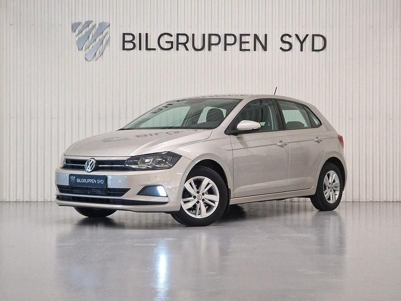 Silver Begagnad 2018 VW Polo Halvkombi | 134 900 kr (Lite dyr) - Bild 1/4