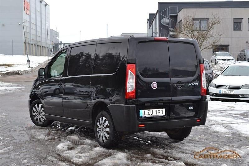 Begagnad Fiat Scudo S 128 HK (94 kW) 2014 Svart Van