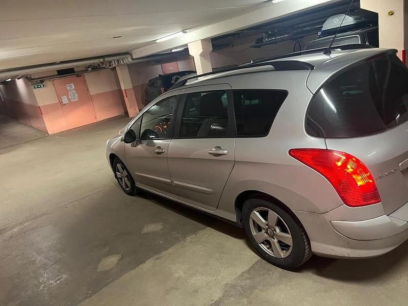 Begagnad Peugeot 308 SW 111 HK (81 kW) 2011 Kombi
