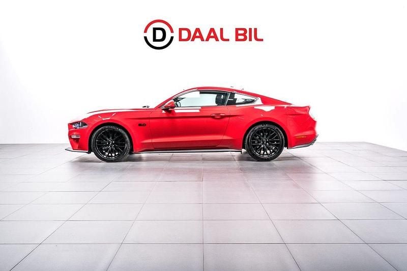 Röd Begagnad 2019 Ford Mustang GT Sportkupé | 479 700 kr (Marknadspris) - Bild 1/4