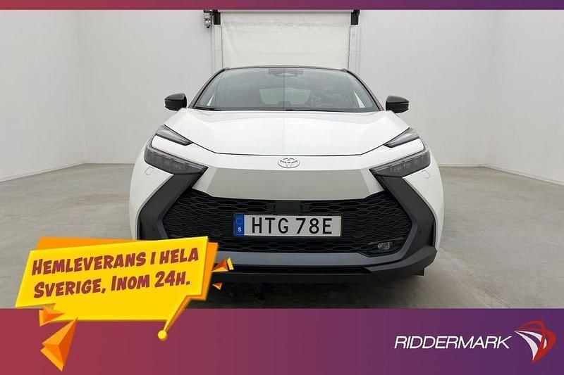 Begagnad Toyota C-HR Style 140 HK (102 kW) 2023 Vit SUV