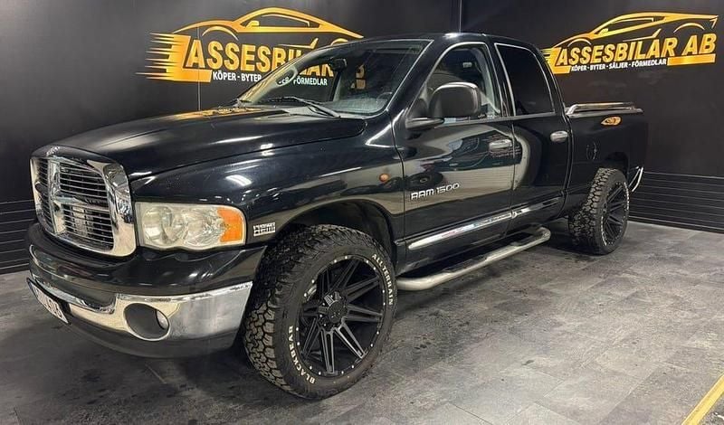 Begagnad Dodge Ram 350 HK (257 kW) 2005 Svart Pickup