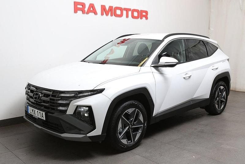 Vit Begagnad 2025 Hyundai Tucson Advanced SUV | 479 900 kr - Bild 1/4