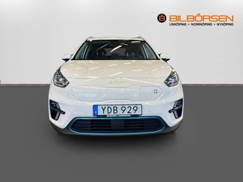 Begagnad Kia e-Niro Advance 150 kW (204 HK) 2022 Vit SUV