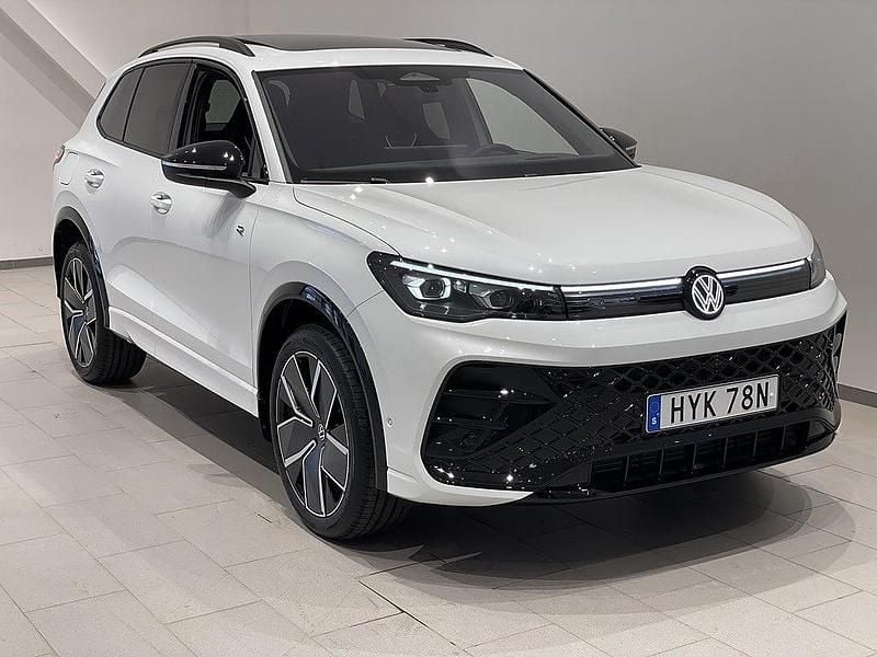 Vit Ny 2026 VW Tiguan SUV | 592 000 kr (Dyr) - Bild 1/4