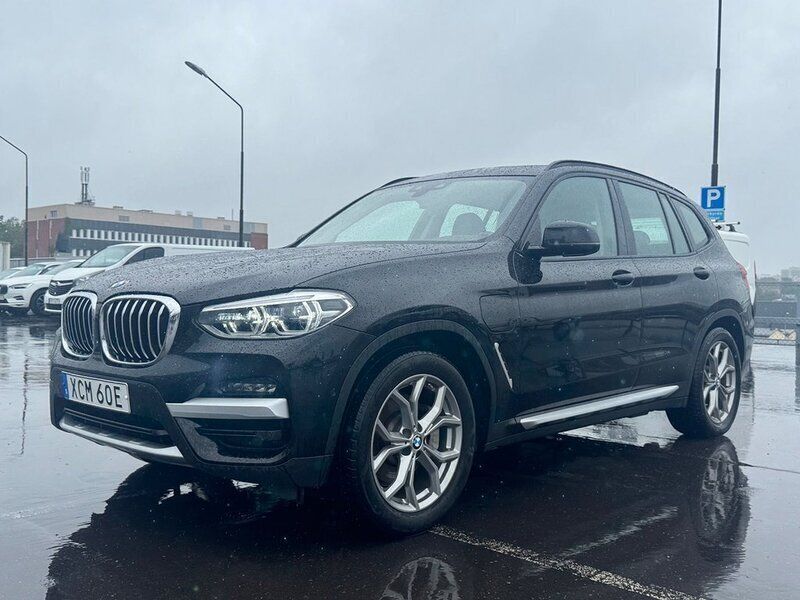 Svart Begagnad 2020 BMW X3 SUV | 299 900 kr (Superpris) - Bild 1/4