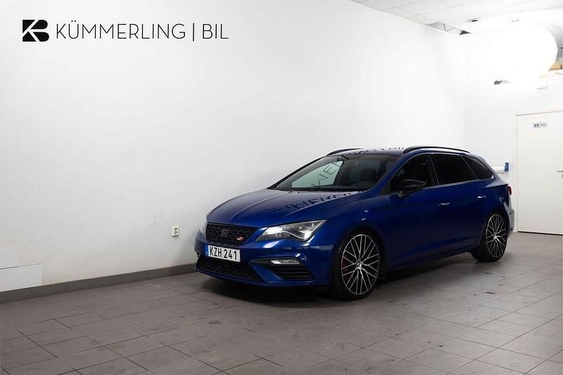 Blå Begagnad 2018 Cupra Leon Kombi | 214 900 kr (Marknadspris) - Bild 1/4
