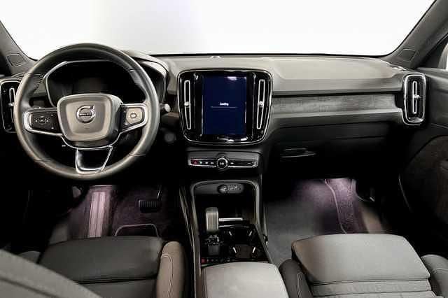 Begagnad Volvo C40 Single Motor 169 kW (231 HK) 2023 Blå SUV