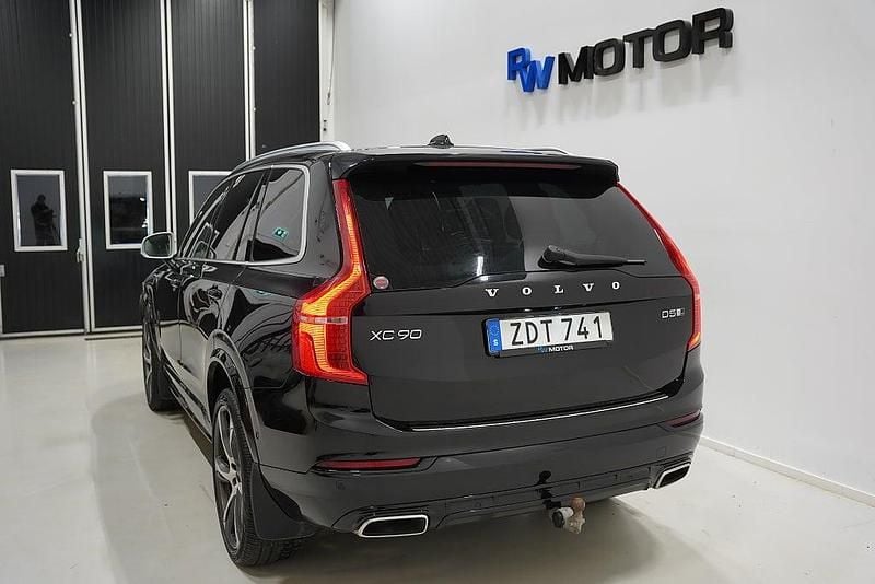 Begagnad Volvo XC90 R-Design 235 HK (172 kW) 2018 Svart SUV