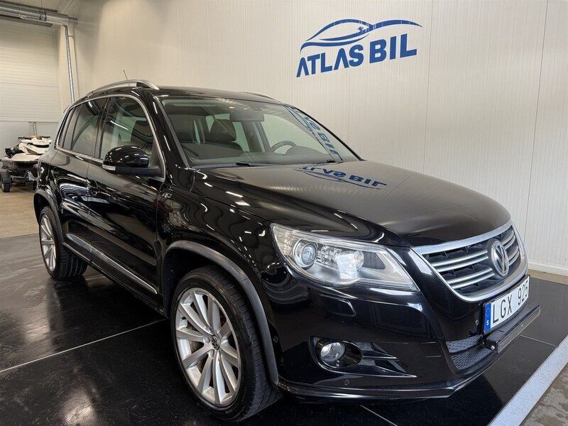Svart Begagnad 2011 VW Tiguan R-line SUV | 129 900 kr (Lite dyr) - Bild 1/4