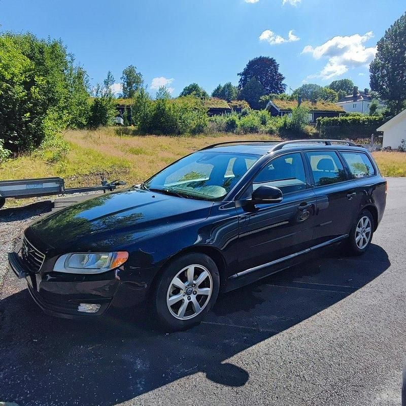 Svart Begagnad 2014 Volvo V70 Kinetic Kombi | 68 000 kr (Bra pris) - Bild 1/3