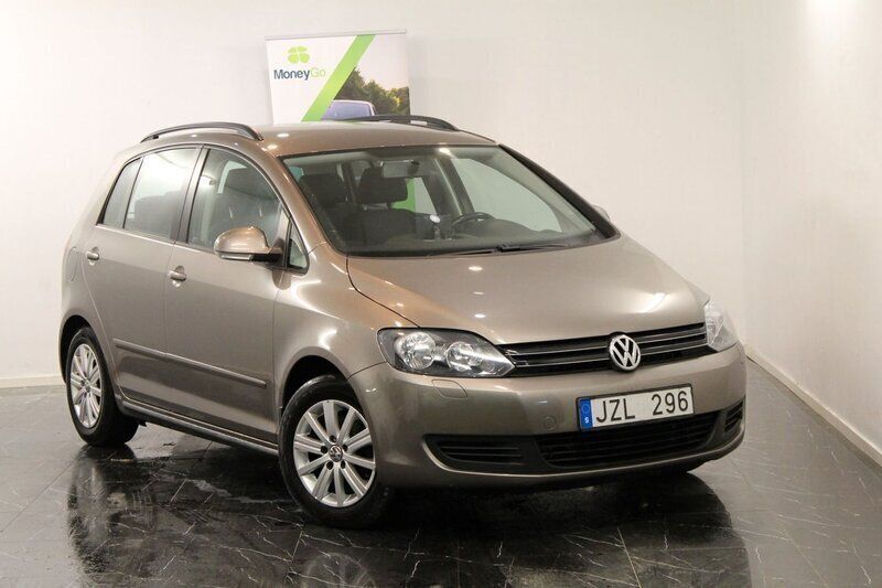 Brun Begagnad 2010 VW Golf Plus Cross Minibuss | 69 900 kr (Marknadspris) - Bild 1/4