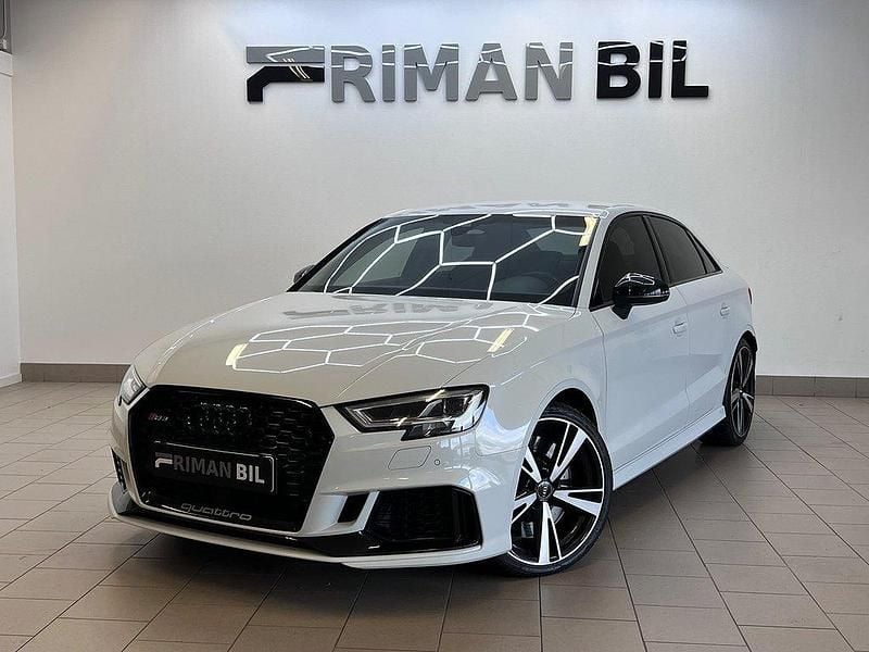 Vit Begagnad 2018 Audi RS3 Sedan | 459 900 kr (Marknadspris) - Bild 1/4