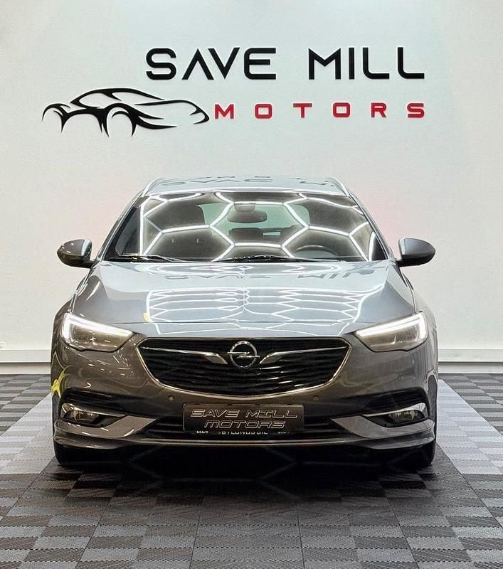 Grå Begagnad 2018 Opel Insignia Kombi | 184 900 kr (Marknadspris) - Bild 1/4