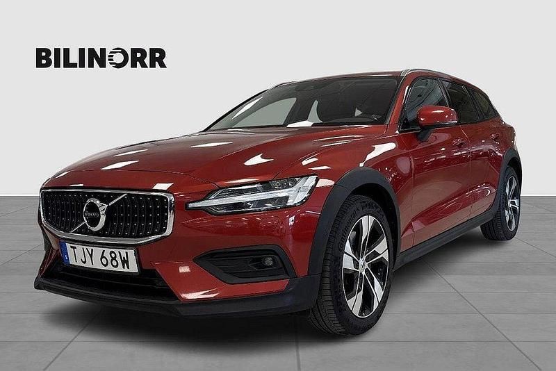 Röd Begagnad 2020 Volvo V60 CC Kombi | 269 900 kr (Marknadspris) - Bild 1/4