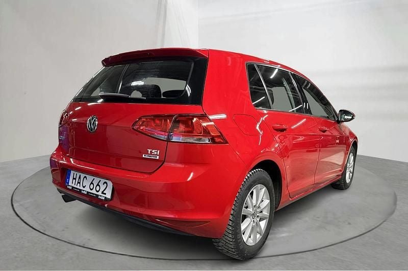 Begagnad VW Golf VII 110 HK (80 kW) 2017 Röd