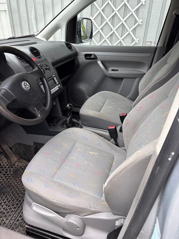 Begagnad VW Caddy Maxi 105 HK (77 kW) 2009 Minibuss