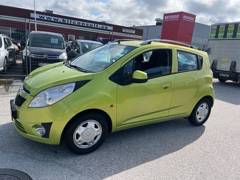 Grön Begagnad 2010 Chevrolet Spark Halvkombi | 45 900 kr (Lite dyr) - Bild 1/4