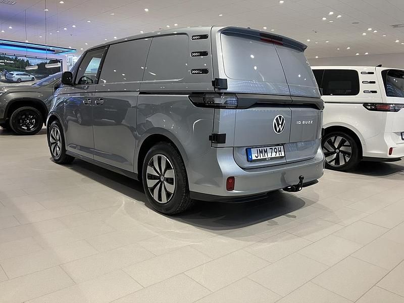 Ny VW ID. Buzz 210 kW (286 HK) 2026 Silver Minibuss