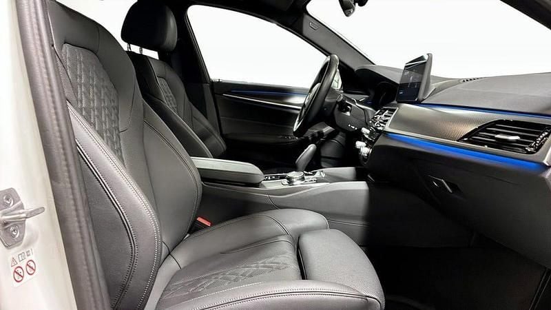 Begagnad BMW 530 M Sport 292 HK (214 kW) 2023 Vit Sedan