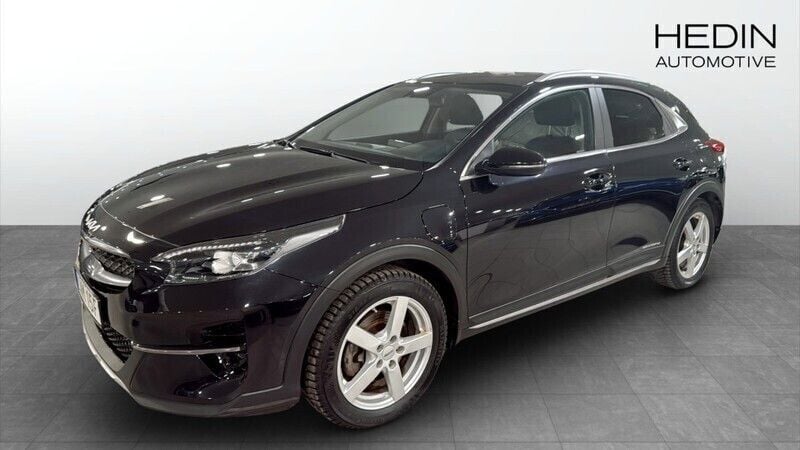 Svart (black) Begagnad 2022 Kia XCeed Advance SUV | 269 900 kr (Marknadspris) - Bild 1/4