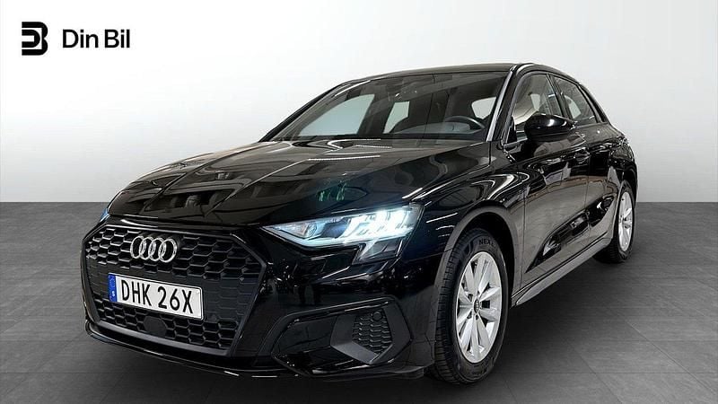 Svart Begagnad 2022 Audi A3 Sportback Proline Halvkombi | 239 000 kr (Marknadspris) - Bild 1/4